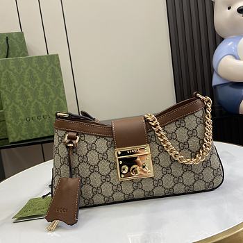 Bagsaaa Gucci Padlock GG Medium Shoulder Bag 811705 Brown - 26.5x14x6 cm