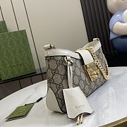 Bagsaaa Gucci Padlock GG Medium Shoulder Bag 811705 White - 26.5x14x6 cm - 4