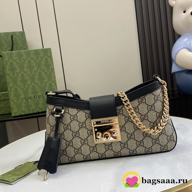 Bagsaaa Gucci Padlock GG Medium Shoulder Bag 811705 Black - 26.5x14x6 cm - 1