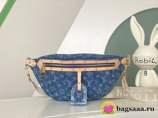 Bagsaaa Louis Vuitton M46837 High Rise Denim Blue Bumbag - 38 x 16 x 8 cm - 1