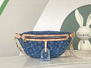 Bagsaaa Louis Vuitton M46837 High Rise Denim Blue Bumbag - 38 x 16 x 8 cm - 1