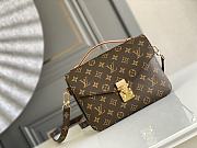 Louis Vuitton POCHETTE METIS Bag Monogram - 1