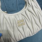 Bagsaaa Miumiu Wander Matelassé Nappa Leather Hobo Mini-bag White - 14x17.5x5.5 cm - 4