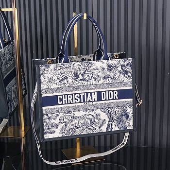 Bagsaaa Medium Dior Book Tote White and Navy Blue Toile de Jouy Sauvage Embroidery with Navy Blue Calfskin - 36.5 x 28 x 17.5 cm