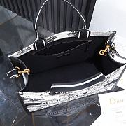 Bagsaaa Medium Dior Book Tote Latte Multicolor Dior Zodiac Embroidery and Black Calfskin - 36.5 x 28 x 17.5 cm - 3