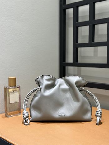 Bagsaaa Mini Flamenco Clutch In Nappa Calfskin Pearl Grey - 23.9X18X9 cm