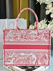 Bagsaaa Medium Dioriviera Dior Book Tote Candy Pink Toile de Jouy Embroidery - 36 x 27.5 x 16.5 cm - 4