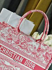 Bagsaaa Medium Dioriviera Dior Book Tote Candy Pink Toile de Jouy Embroidery - 36 x 27.5 x 16.5 cm - 5