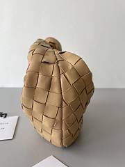  Bagsaaa Bottega Veneta Mini Jodie Dark Beige - 23x28x8 cm - 3