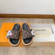 Bagsaaa Louis Vuitton Pool Pillow Flat Comfort Mule Animals 2 - 1