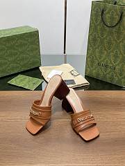 Bagsaaa Gucci Signoria Slide Sandal 786595 Brown - 4