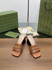 Bagsaaa Gucci Signoria Slide Sandal 786595 Brown - 3