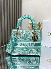 Bagsaaa Medium Dioriviera Lady D-Lite Bag Aquamarina Toile de Jouy Embroidery - 24 x 20 x 12 cm - 1