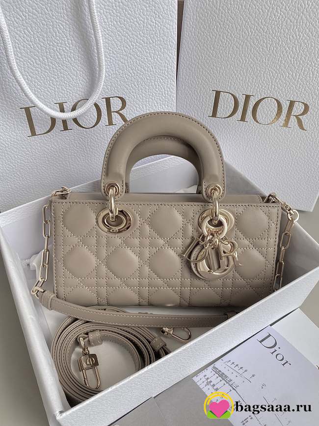 Bagsaaa Dior Small Lady D-Joy Bag Powder Beige Cannage Lambskin - 22 x 12 x 6 cm - 1