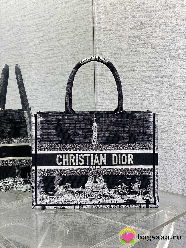 Bagsaaa Medium Dior Book Tote Black and White Paris Embroidery - 36 x 27.5 x 16.5 cm - 1