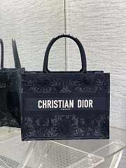 Bagsaaa Medium Dior Book Tote Black Toile de Jouy Soleil Macramé Embroidery - 36 x 27.5 x 16.5 cm - 1