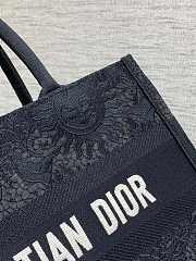 Bagsaaa Medium Dior Book Tote Black Toile de Jouy Soleil Macramé Embroidery - 36 x 27.5 x 16.5 cm - 2