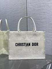 Bagsaaa Medium Dior Book Tote White Toile de Jouy Soleil Macramé Embroidery - 36 x 27.5 x 16.5 cm - 1