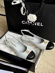 Bagsaaa Chanel Slingbacks Calfskin White & Black G45768 - 2