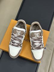 Bagsaaa LV Trainer Sneaker Taupe Gradient laces - 2