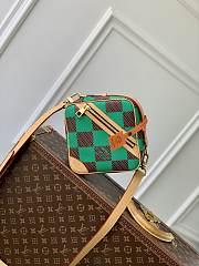 Bagsaaa Louis Vuitton N40563 Chess Messenger Green - 24 x 24 x 8 cm - 1