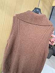 Bagsaaa Chanel Sweater Brown Cashmere P77533 - 2