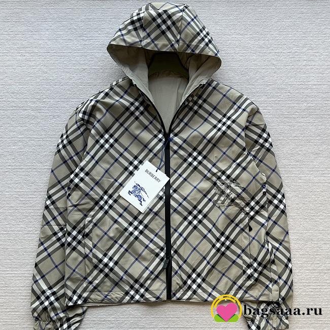 Bagsaaa Burberry Cropped Reversible Check Jacket Gray - 1