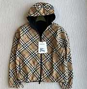 Bagsaaa Burberry Cropped Reversible Check Jacket Beige - 1