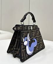 Bagsaaa Fendi Peekaboo ISeeU Petite FENDI x FRGMT x POKÉMON - 20x11x15 cm - 5