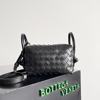 Bagsaaa Bottega Veneta Small Loop Cross-Body Bag Black - 19*12*9cm