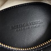 Bagsaaa Bottega Veneta Small Loop Cross-Body Bag Black - 19*12*9cm - 2