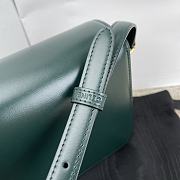 Bagsaaa Celine Teen Triomphe Bag In Shiny Calfskin Amazone Green - 18.5 X 13.5 X 7 CM - 5