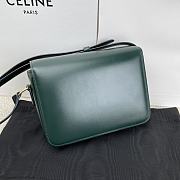 Bagsaaa Celine Teen Triomphe Bag In Shiny Calfskin Amazone Green - 18.5 X 13.5 X 7 CM - 2