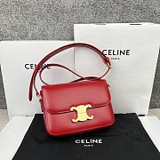 Bagsaaa Celine Teen Triomphe Bag In Shiny Calfskin Red - 18.5 X 13.5 X 7 CM - 1