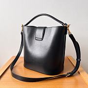 Bagsaaa Celine Medium Louise Bag In Smooth Calfskin Black - 23.5 X 24 X 16 CM - 2