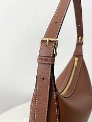 Bagsaaa Celine Medium Heloïse Bag Cuir Triomphe In Supple Calfskin Brown - 30 X 28.5 X 8 CM - 2