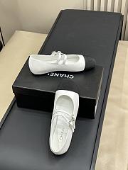 Bagsaaa Chanel Mary Janes White Lambskin G45697 - 2