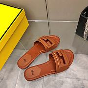 Bagsaaa Fendi Baguette Brown leather slides - 3