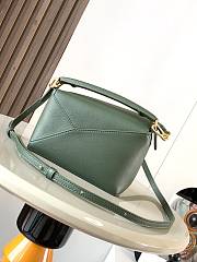 Bagsaaa Loewe Mini Puzzle bag in classic calfskin bottle green - 18x8x12 cm - 5