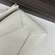 Bagsaaa Loewe Small Puzzle bag in soft grained calfskin white - 24X16.5X10.5 cm - 5