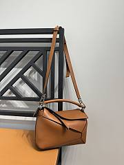 Bagsaaa Loewe Small Puzzle bag in classic calfskin brown - 24X16.5X10.5 cm - 2