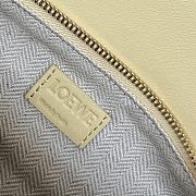 Bagsaaa Loewe Small Puzzle bag in classic calfskin light yellow - 24X16.5X10.5 cm - 2