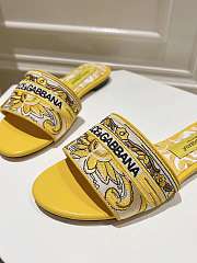 Bagsaaa D&G Sliders With Embroidered Majolica Pattern - 3