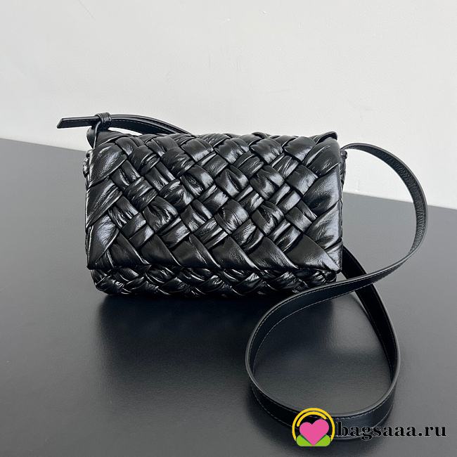 Bagsaaa Bottega Veneta Small Rumple Messenger Black - 21x14x5cm - 1