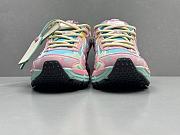 Bagsaaa Off White Multicolor Sneaker - 2