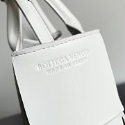 Bagsaaa Bottega Veneta Mini Arco Tote White - 25*16*8cm - 5