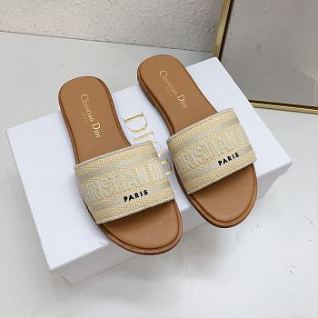 Bagsaaa Dioriviera Dway Slide Natural Raffia and White Embroidered Cotton