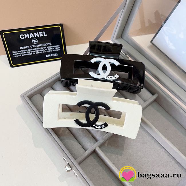 Bagsaaa Chanel Hair Accessories - 1