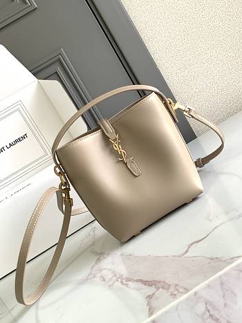 Bagsaaa YSL Le 37 Mini In Shiny Leather 765870 Beige - 15 X 13 X 6 CM