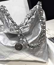 Bagsaaa Chanel 22 Handbag Silver - 2